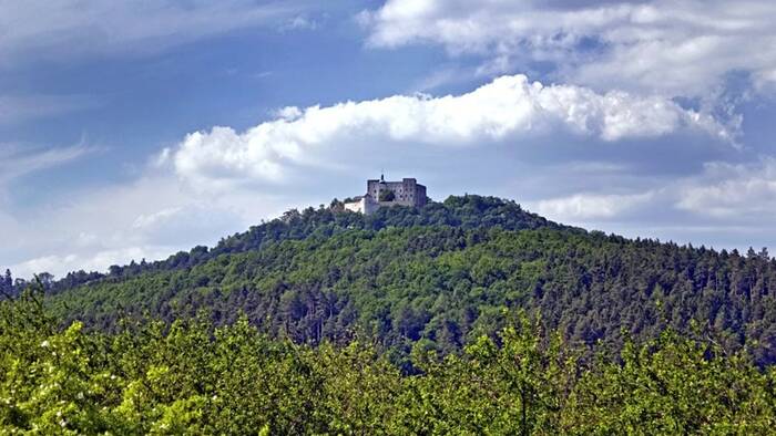 Hrad Buchlov - jeden z nejstarších a nejmohutnějších královských hradů-2