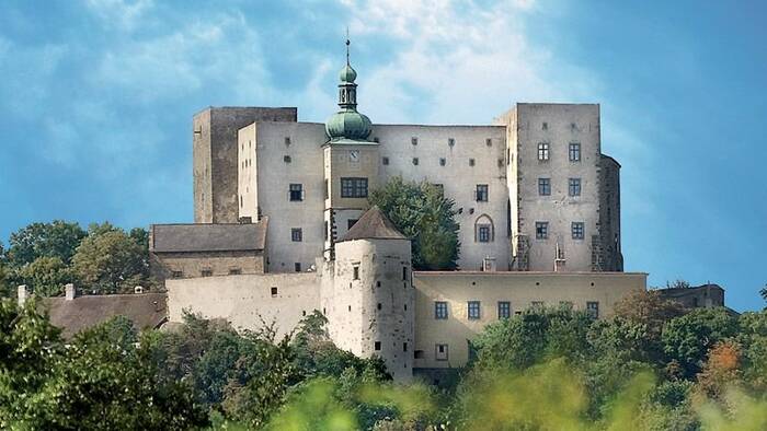 Hrad Buchlov - jeden z nejstarších a nejmohutnějších královských hradů-6