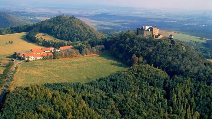 Schloss Buchlov - eine der ältesten und größten königlichen Burgen-3