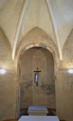 Romanesque rotunda of St. Cross-4