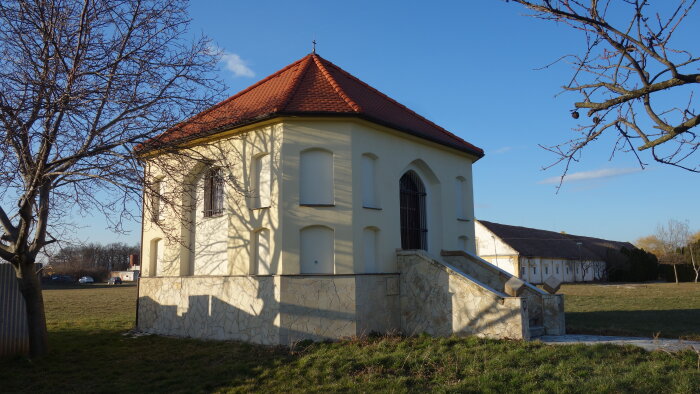 Kaplnka sv. Cyrila a Metoda - Cífer, časť Háj-2