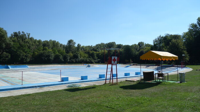 Swimming pool Kamenný mlyn-2