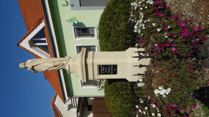 Szűz Mária szobra, Immaculata - Trstín-4