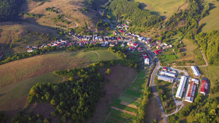 Das Dorf Oravce-1