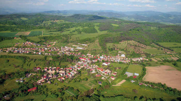 Das Dorf Horná Mičiná-1