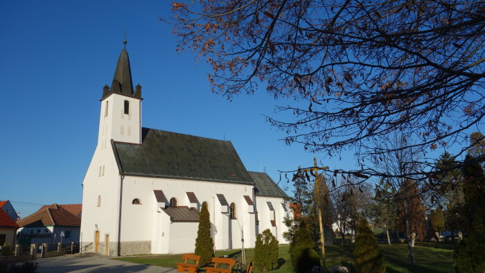 Church of St. Martina - Hrnčiarovce nad Parnou-1