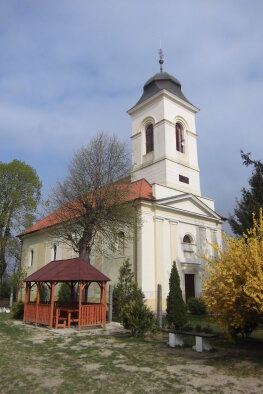 Römisch-katholische Kirche St. Anne - Veľký Grob-2