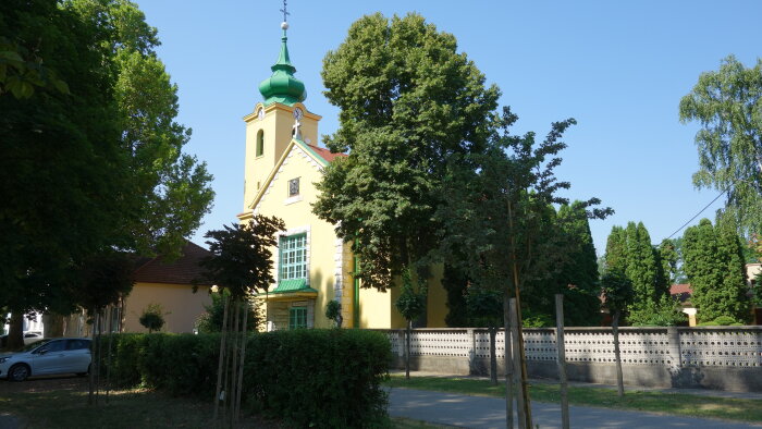 Evangelische Kirche - Großes Grab-1