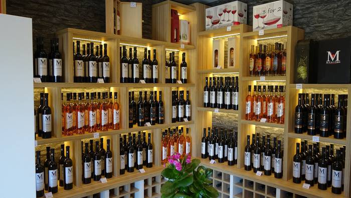 Víno Mahidol - vinotéka a prodejna-4