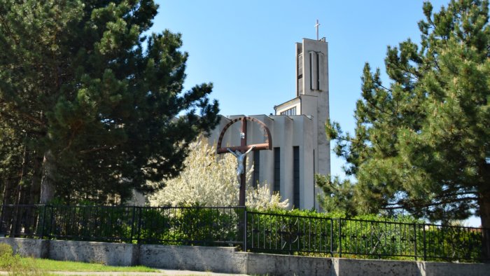 Kostel Narození Panny Marie - Zeleneč-2