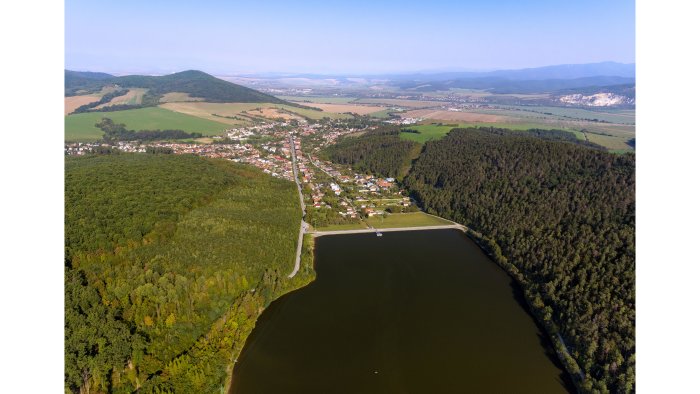 Das Dorf Veľké Uherce-1