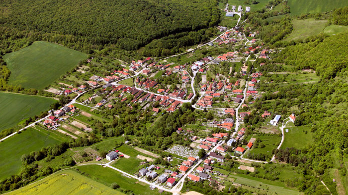 Das Dorf Kostoľany pod Tribečom-1