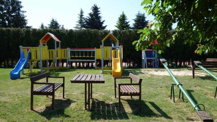 Playground - Zeleneč-1