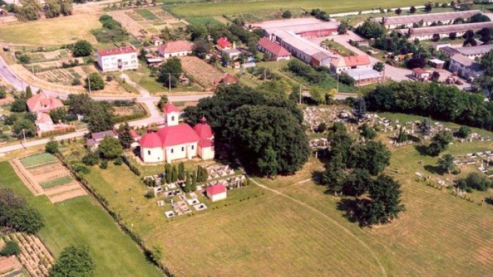 Paňa falu-1