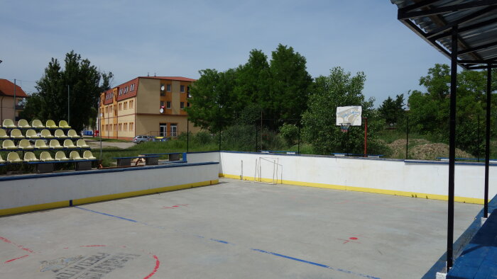Hokejbalové ihrisko - Jablonec-1