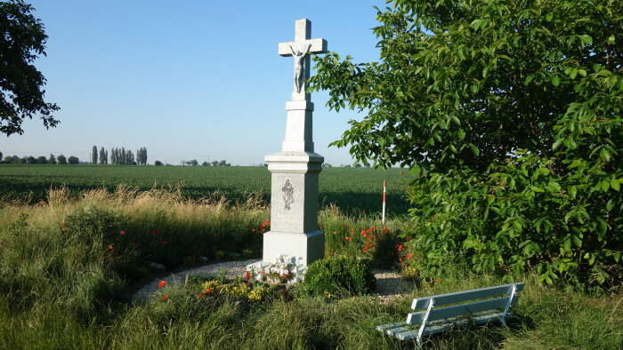 Cross on the old Ružindol road-1