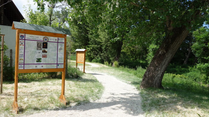 Nature trail - Chotárom Hrnčiaroviec nad Parnou-1