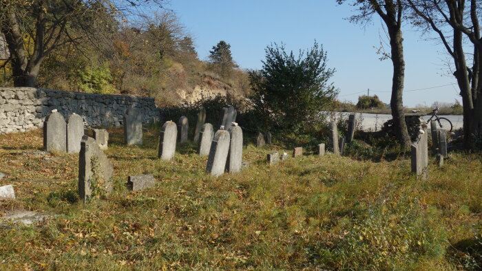 Jüdischer Friedhof - Trstín-7