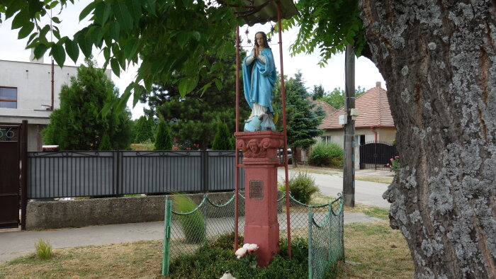 Socha Panny Márie Immaculata - Križovany nad Dudváhom-1
