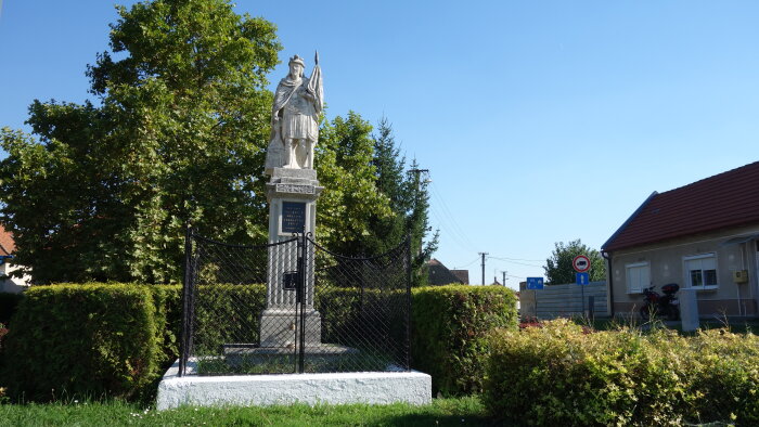 Statue des hl. Floriána - Voderady-1
