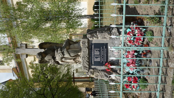 Monument to fallen soldiers Jablonec-4