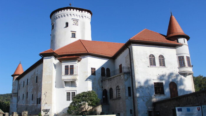 Burg Budatin, Zilina-1
