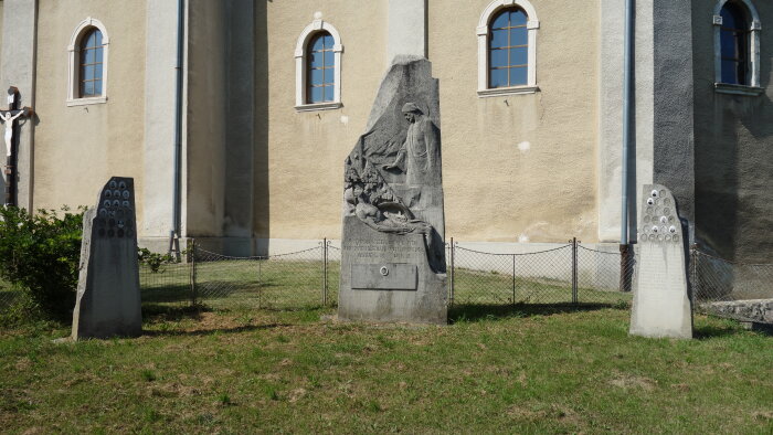 Pomník padlým v 1. svetovej vojne - Suchá nad Parnou-4