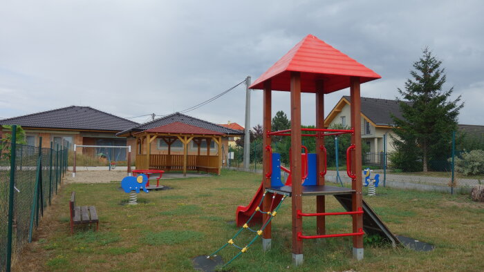 Playground and exercise area - Čataj-1