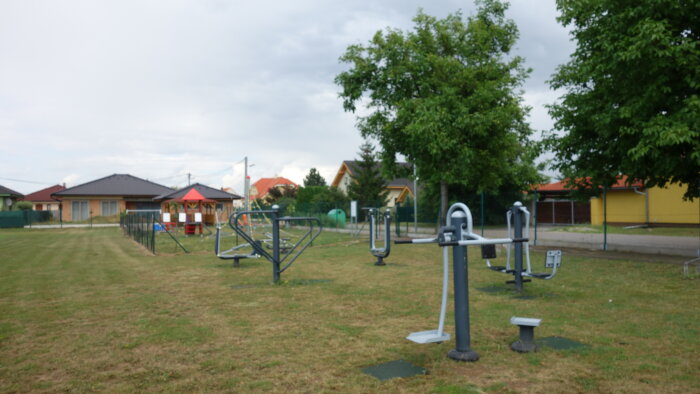 Playground and exercise area - Čataj-4