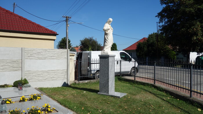 Statue des Heiligsten Herzens Jesu - Igram-2