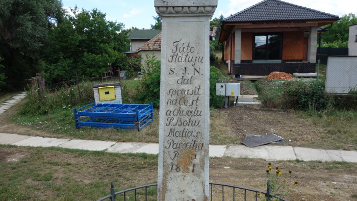 Socha sv. Jana Nepomuckého - Báhoň-4