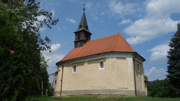 Kostol sv. Ducha v obci Jalšové-1